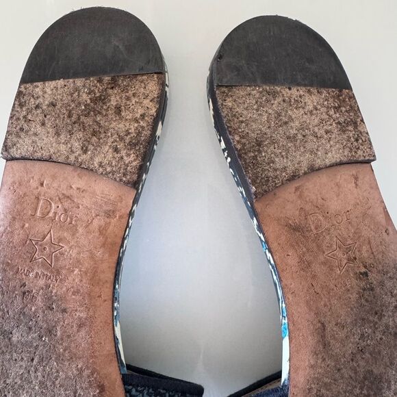 Christian Dior Dway Sandals Size EU 36 US 6
Embroidered Indigo Blue Slides Shoes - Picture 9 of 10